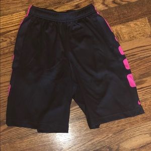 Boys Medium Nike Elite Dri-fit shorts